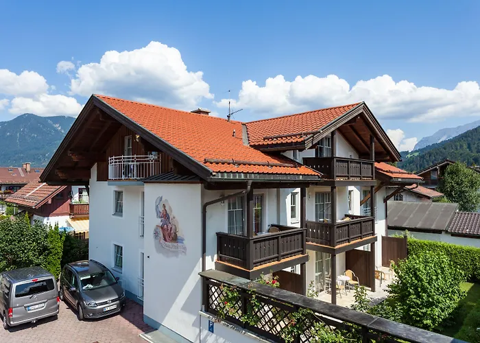 Rheinischer Hof 4*