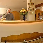 Rheinischer Hof Hotel Garmisch-Partenkirchen