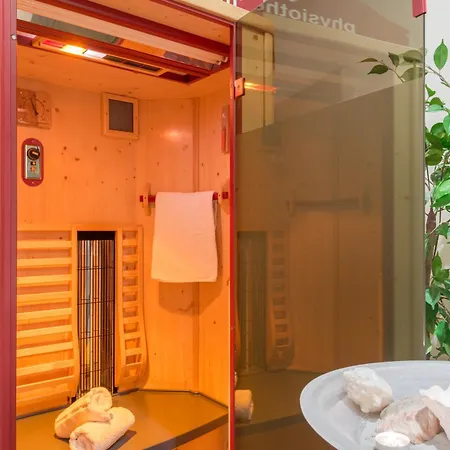 Hotel Rheinischer Hof 4*