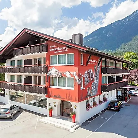 Hotel Rheinischer Hof 4*