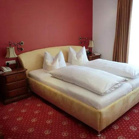 Hotell Rheinischer Hof 4*