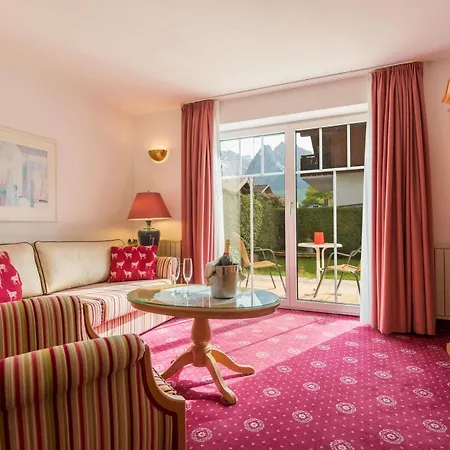 Hotel Rheinischer Hof 4*