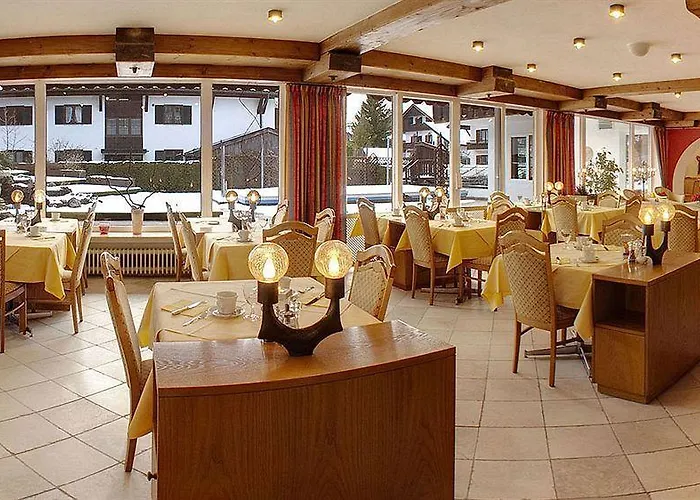 Rheinischer Hof 4*